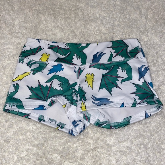 Queen of Dragons - Picture 2 of 4